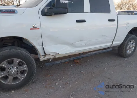 2023 Ram 2500 Tradesman 4X4 6'4 Box z USA, uszkodzony, nr VIN 3C6UR5CL2PG592623